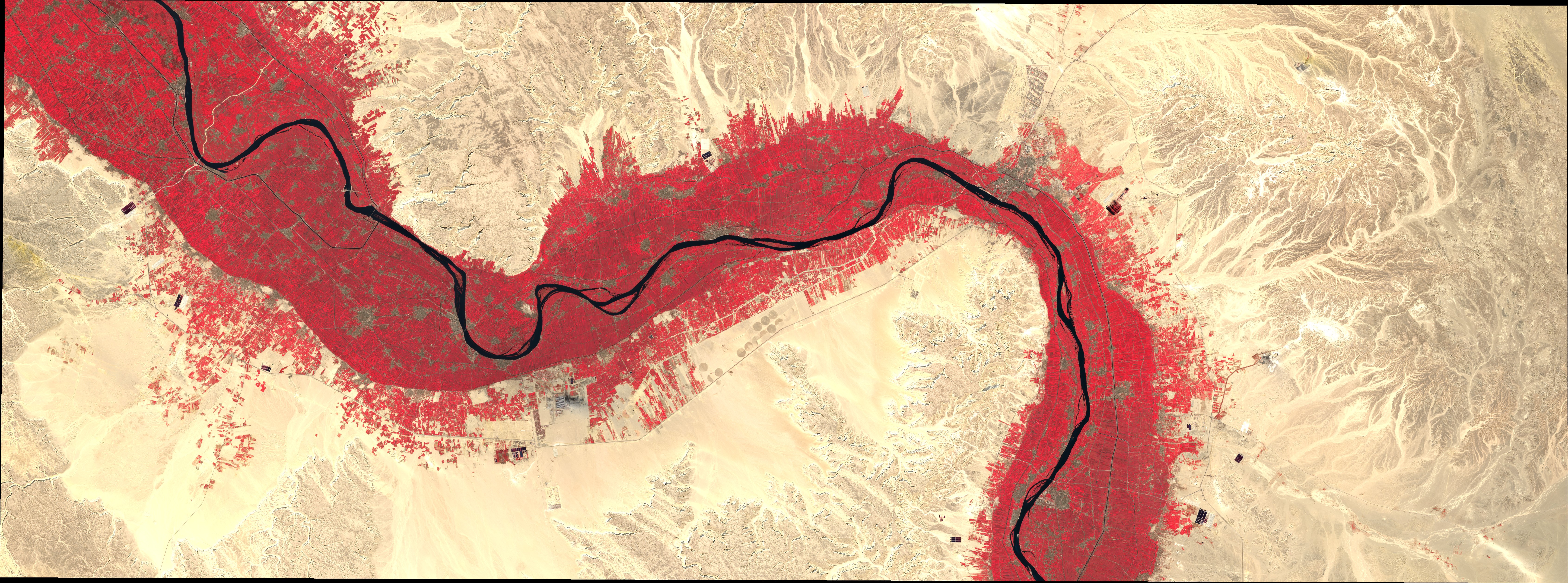 Nile Valley, Qena Bend — Sentinel-2 false color composite